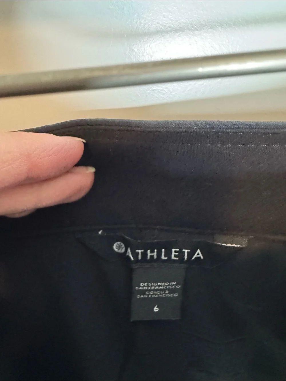 Athleta Apres Ski Skirt Black Quilted Zip Front Pockets Size 6